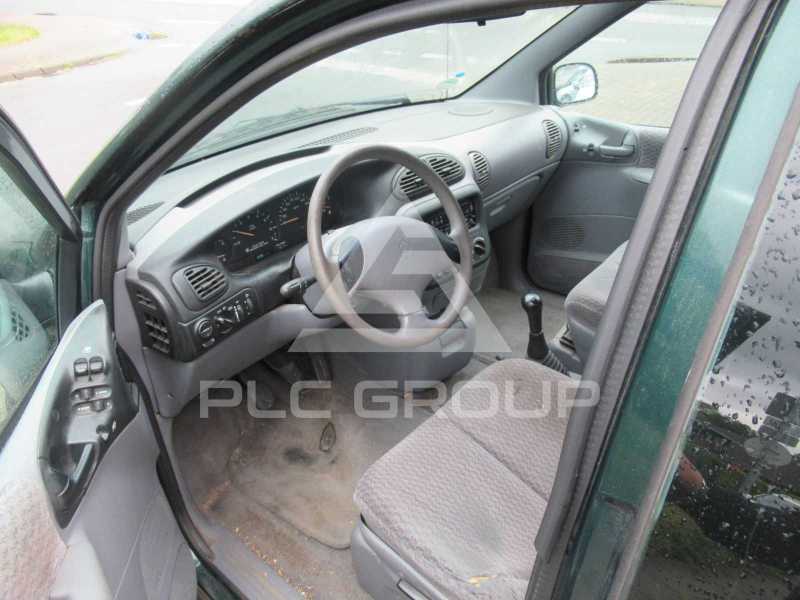 2000 Chrysler VOYAGER