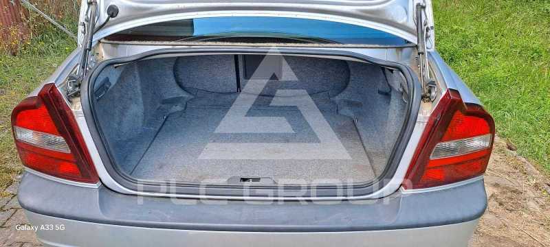 2000 Volvo S80