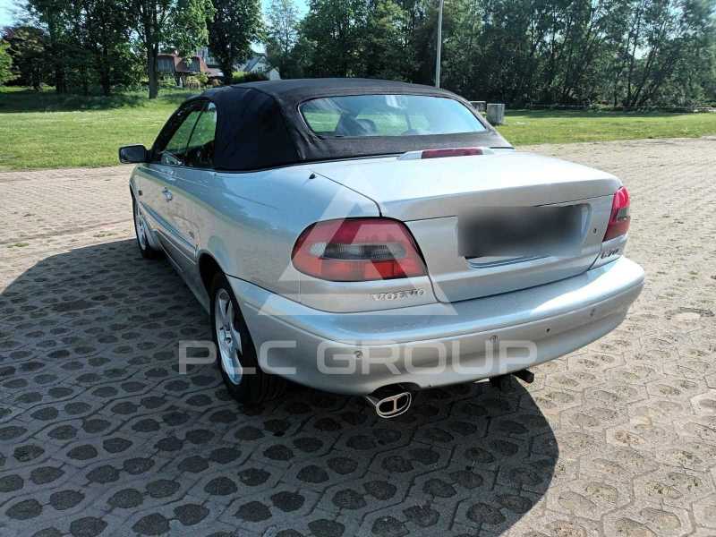 2000 Volvo C70