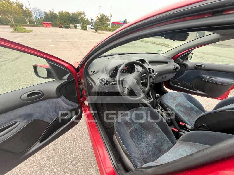 2000 Peugeot 206