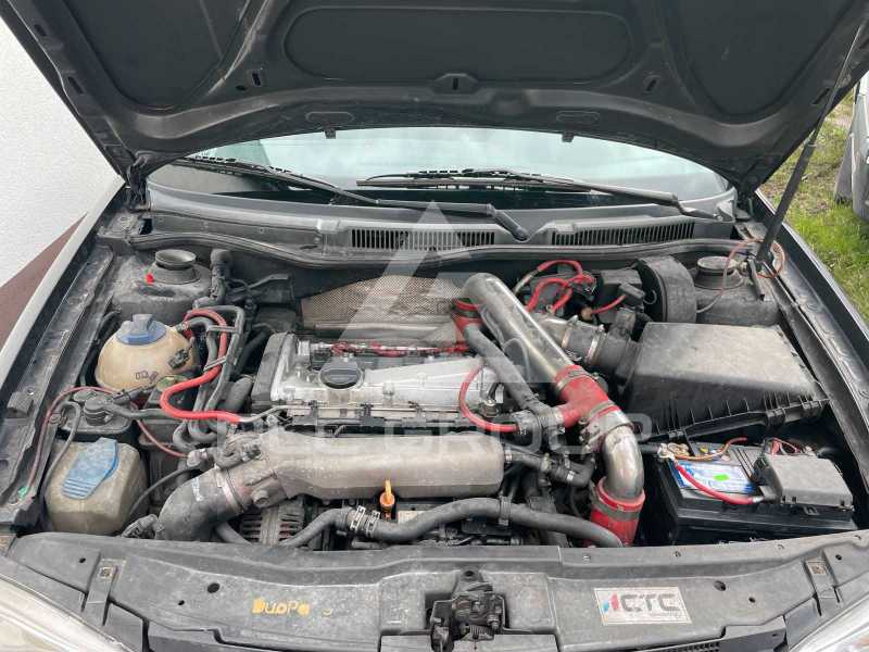 2000 Volkswagen GOLF