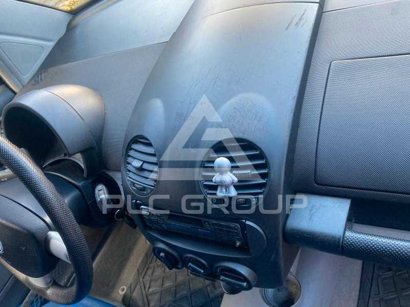 2000 Volkswagen BEETLE