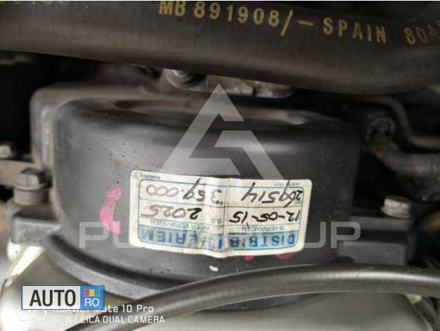 2001 Mitsubishi Carisma