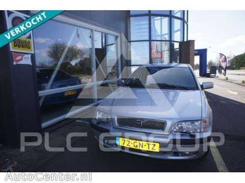 2001 Volvo S40