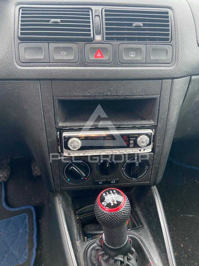 2001 Volkswagen GOLF