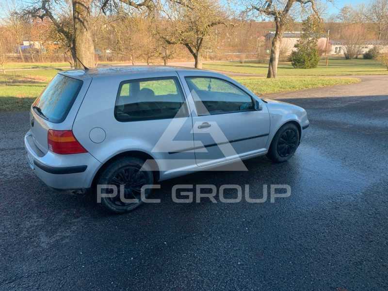 2001 Volkswagen GOLF