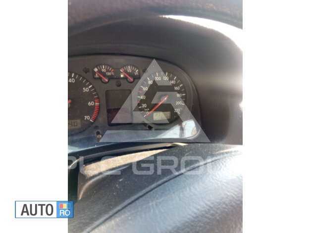 2001 Volkswagen GOLF
