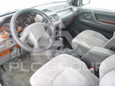 2002 Mitsubishi PAJARO