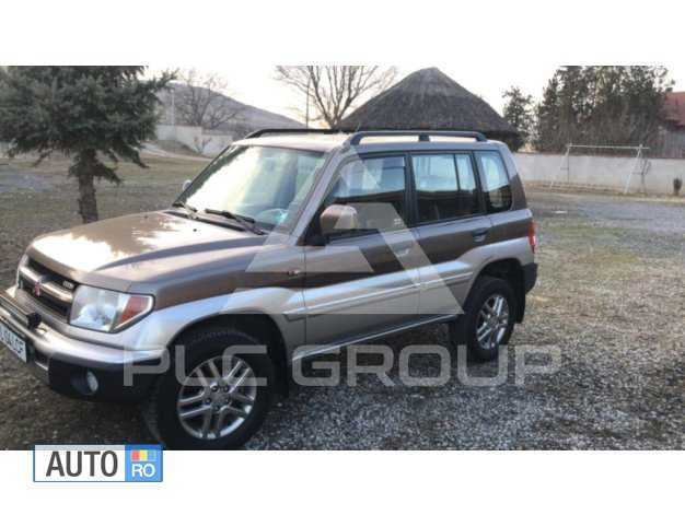 2002 Mitsubishi PAJARO
