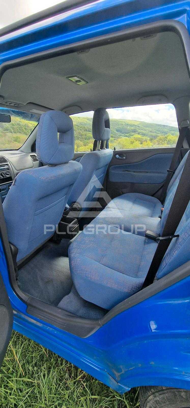 2002 Mitsubishi SpaceStar