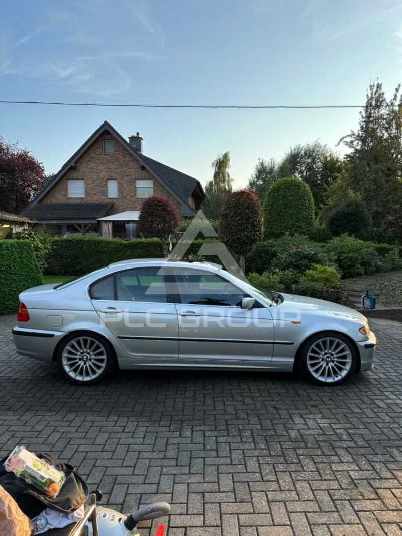 2002 BMW 330