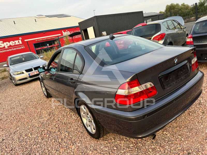 2002 BMW 330