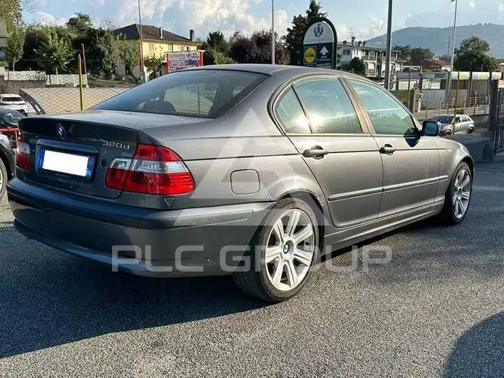 2002 BMW 330