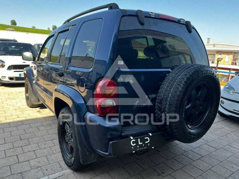 2002 Jeep CHEROKEE