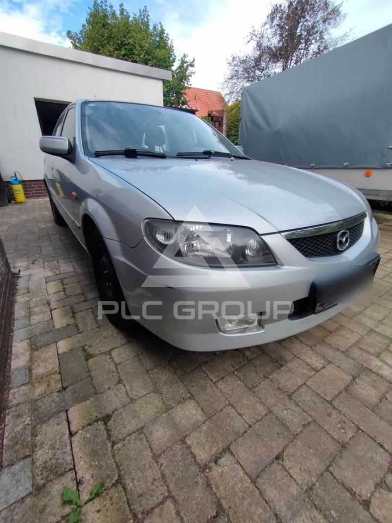 2002 Mazda 323