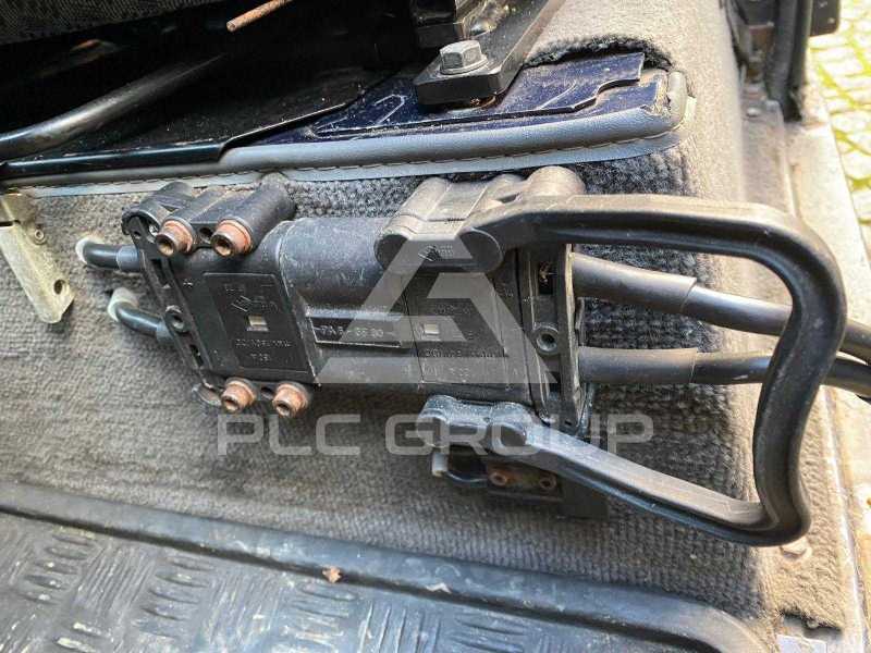 2002 Land Rover DEFENDER