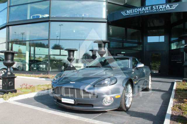 2002 Aston Martin Vanquish