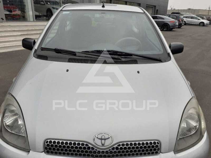 2002 Toyota YARIS