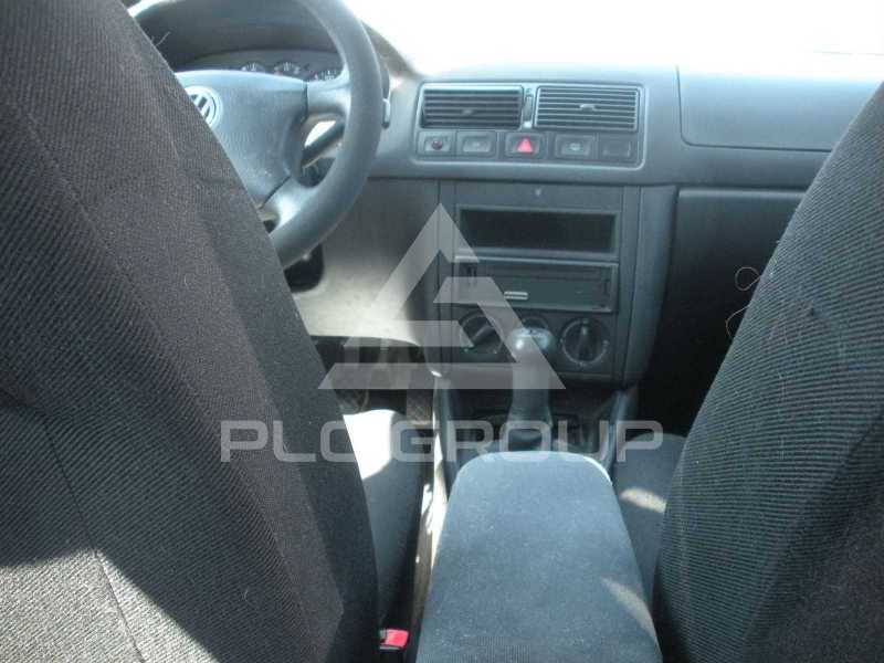 2002 Volkswagen GOLF
