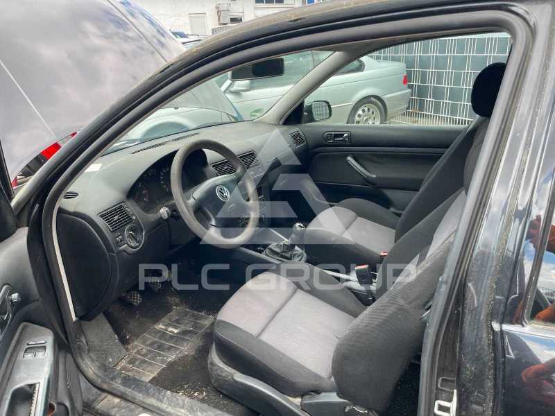 2002 Volkswagen GOLF
