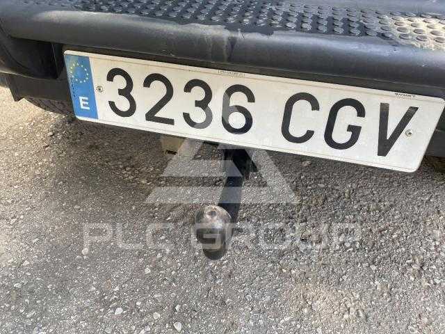 2003 Nissan Terrano