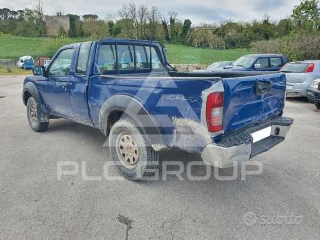 2003 Nissan Navara