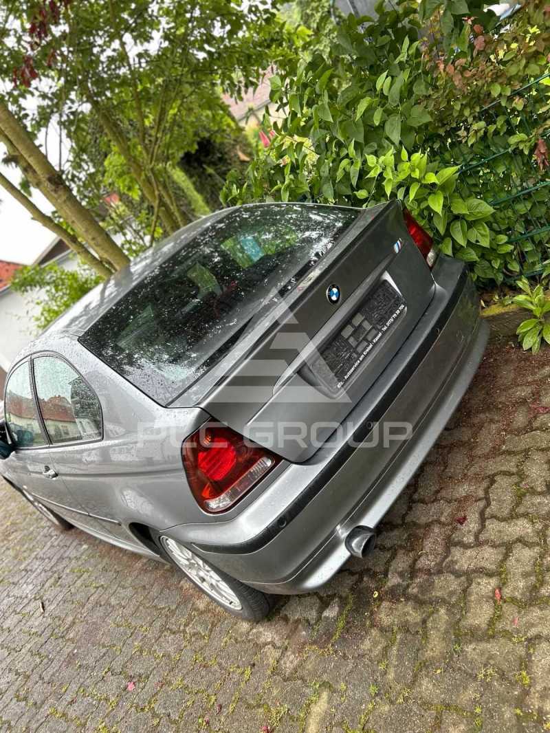 2003 BMW 330