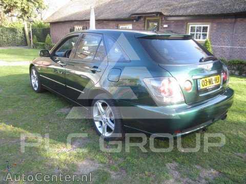 2003 Lexus IS