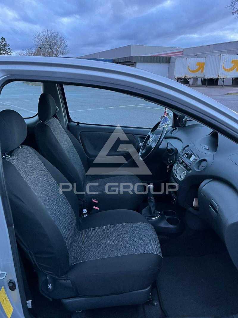 2003 Toyota YARIS