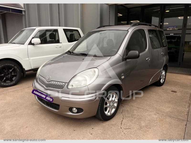 2003 Toyota YARIS