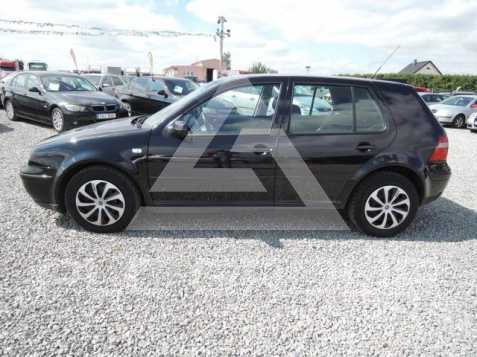 2003 Volkswagen GOLF