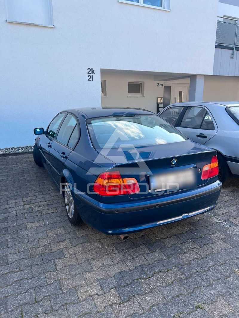 2004 BMW 330