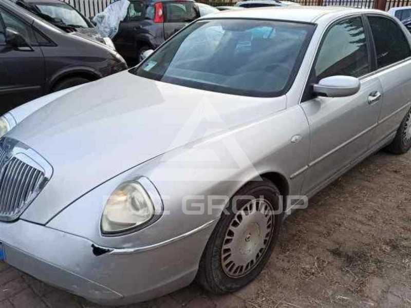 2004 Lancia Thesis