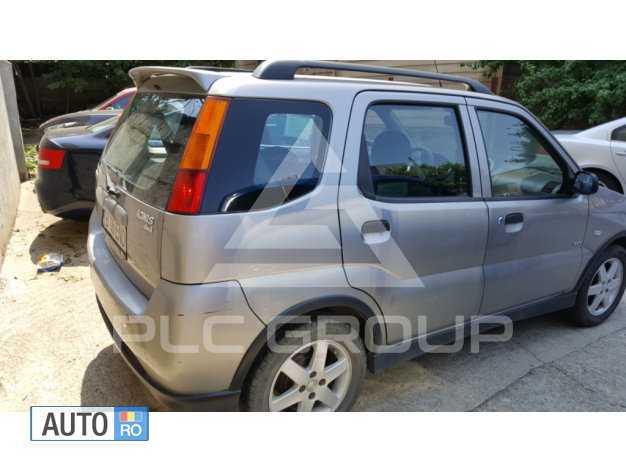 2004 Suzuki Ignis