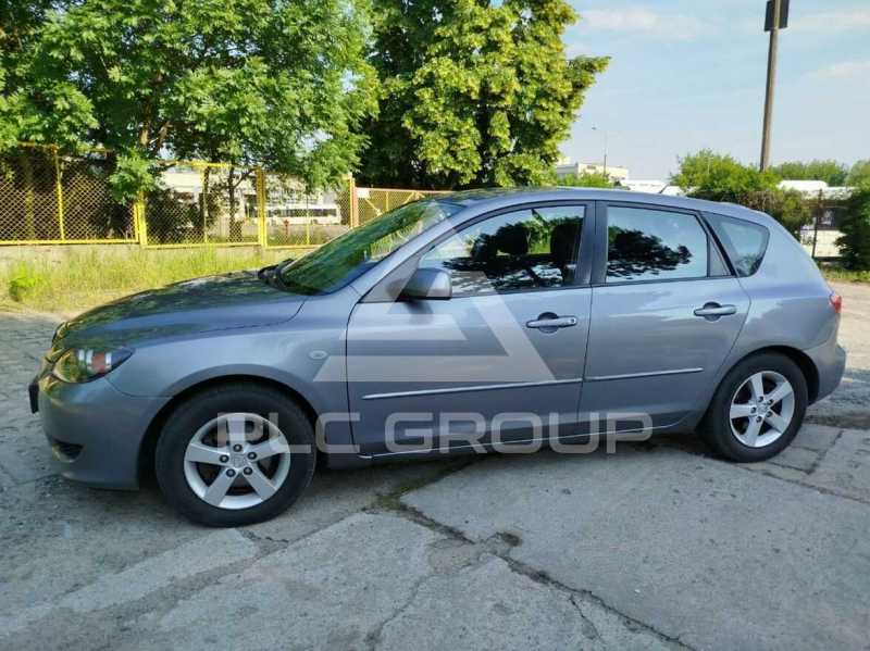 2004 Mazda 3