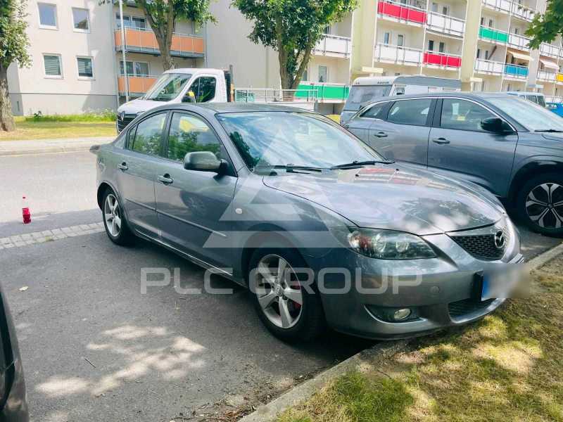 2004 Mazda 3