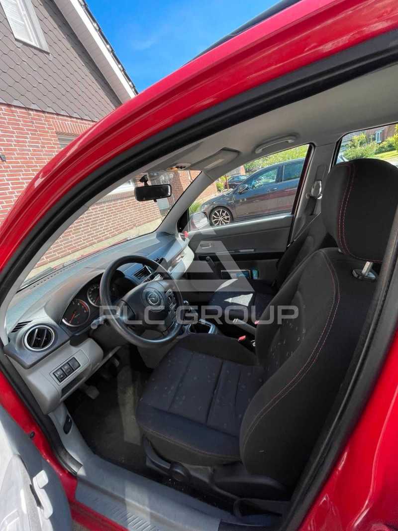2004 Mazda 2