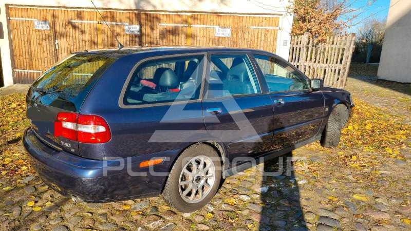 2004 Volvo V40