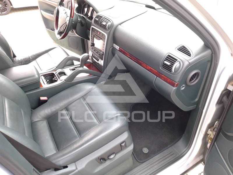 2004 Porsche Cayenne