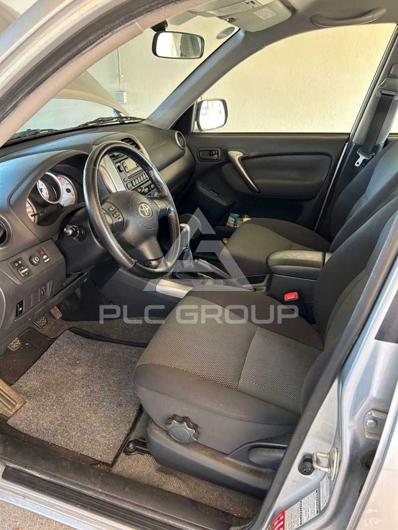 2004 Toyota RAV4