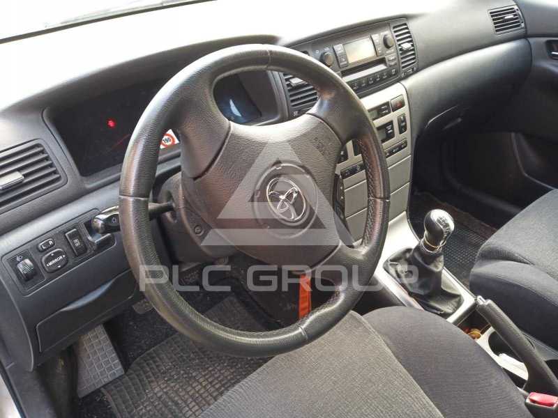 2004 Toyota COROLLA