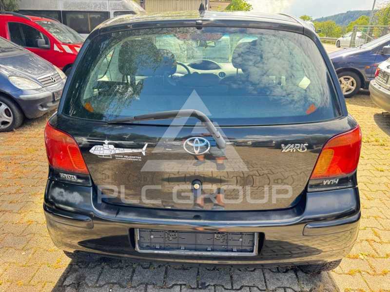 2004 Toyota YARIS