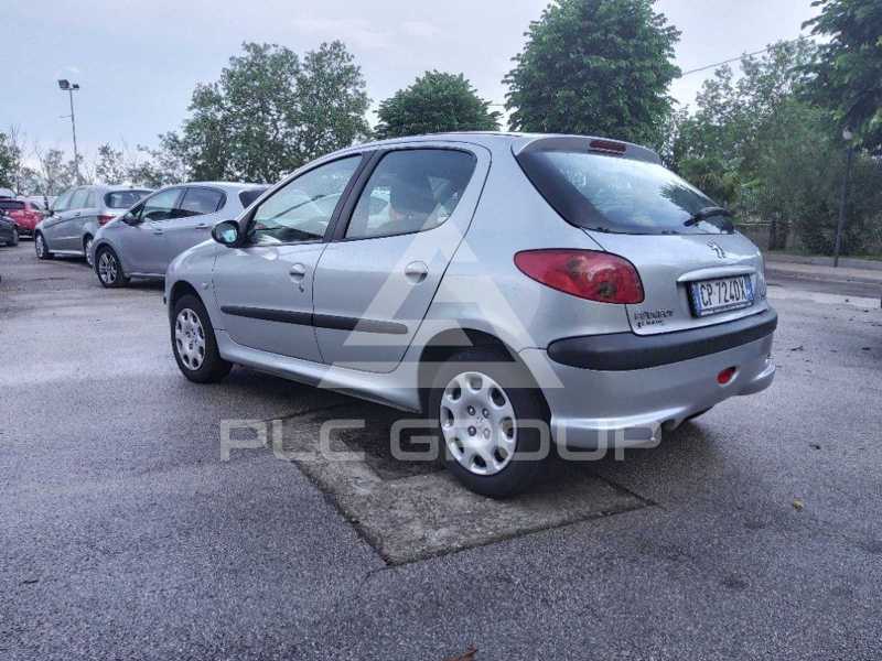 2004 Peugeot 206
