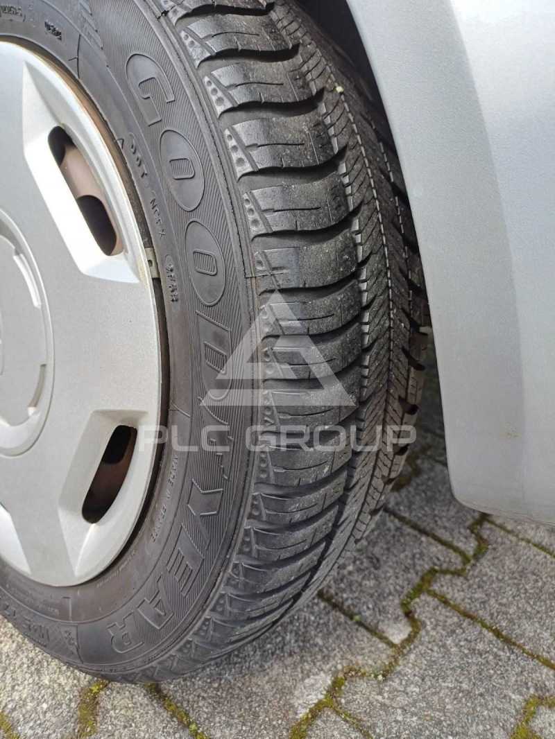 2004 Ford FIESTA