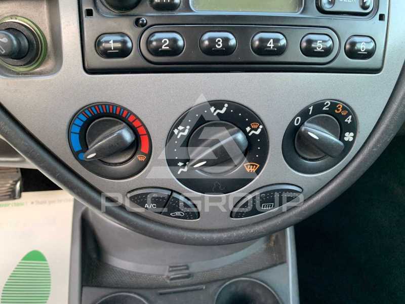 2004 Ford FOCUS