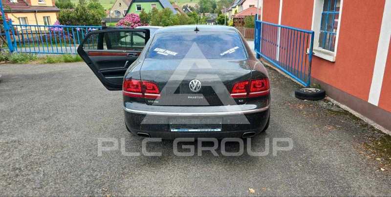 2004 Volkswagen PHAETON