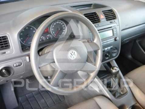2004 Volkswagen GOLF