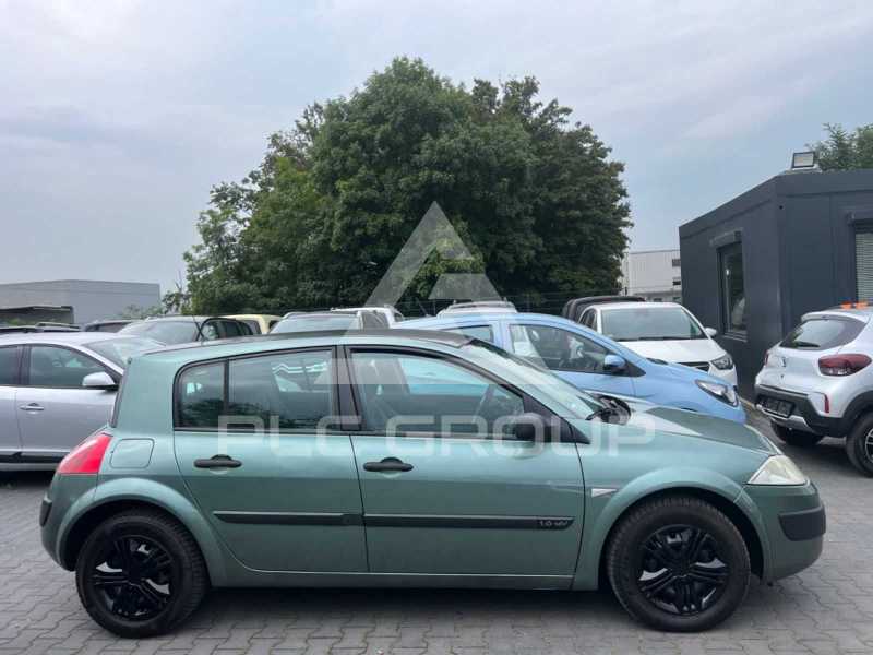2004 Renault Megane
