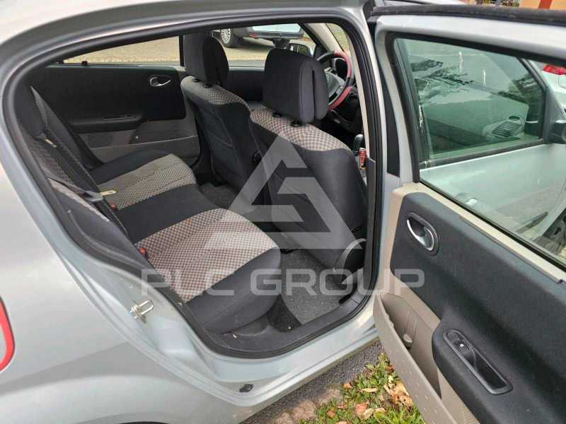 2004 Renault Megane