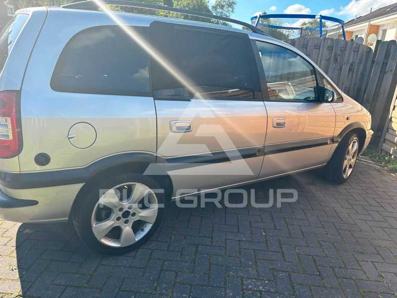 2004 Opel ZAFIRA